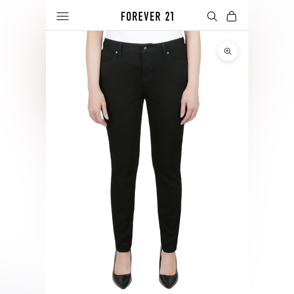 Forever 21 Dark Blue Denim Jeans NWT